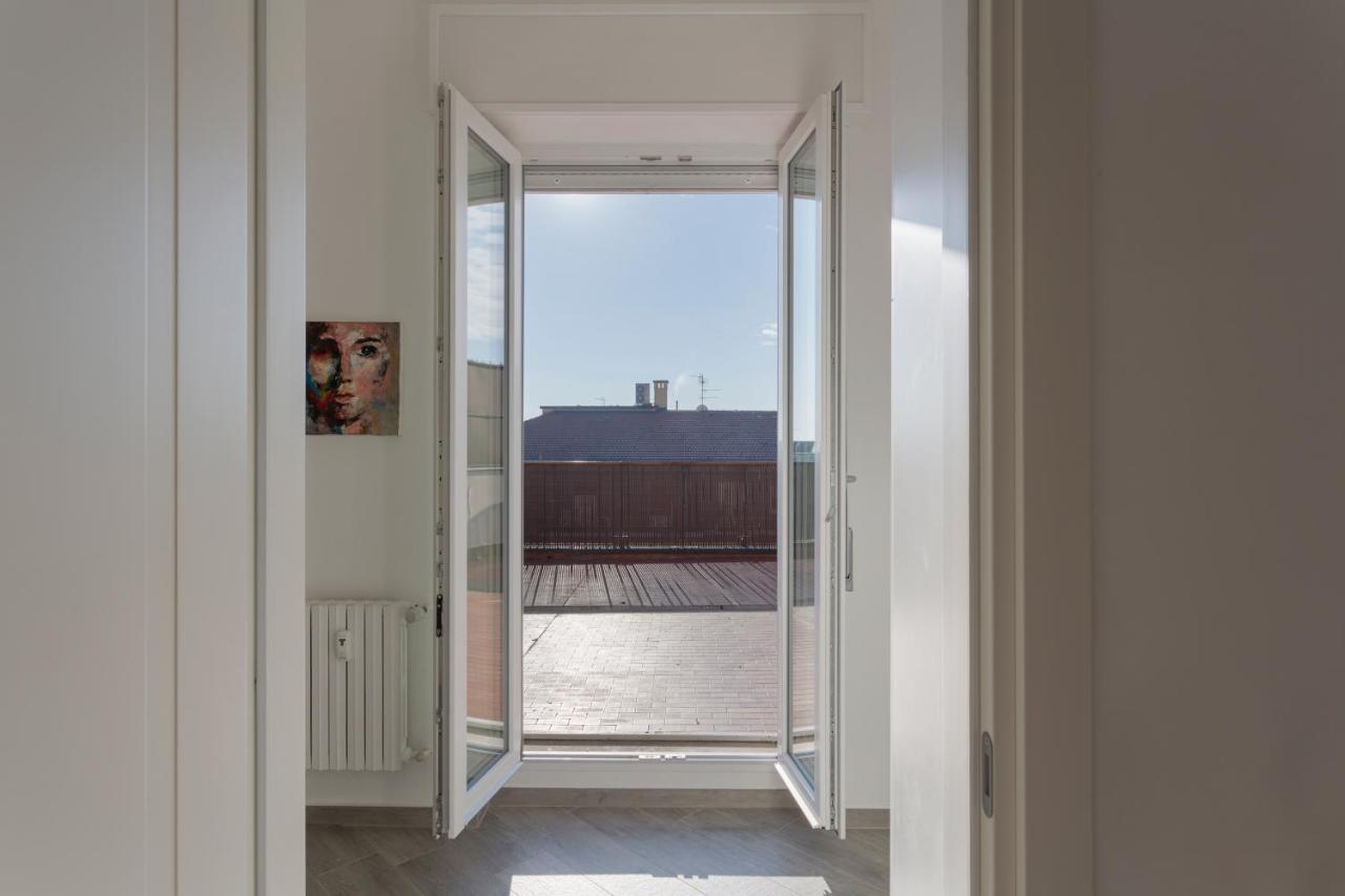 Apartament Amazing Terrace In Milan-Via Strambio Citta Studi Zewnętrze zdjęcie